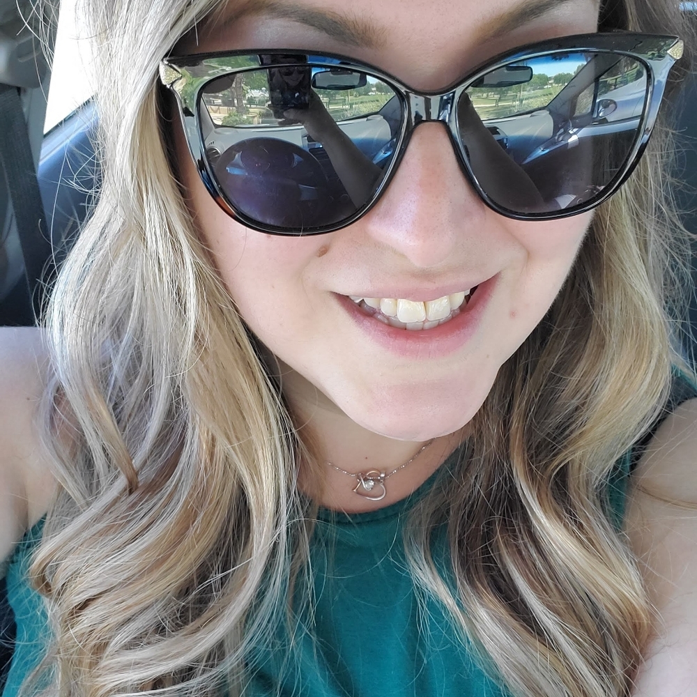 Meet your Posher, Amy